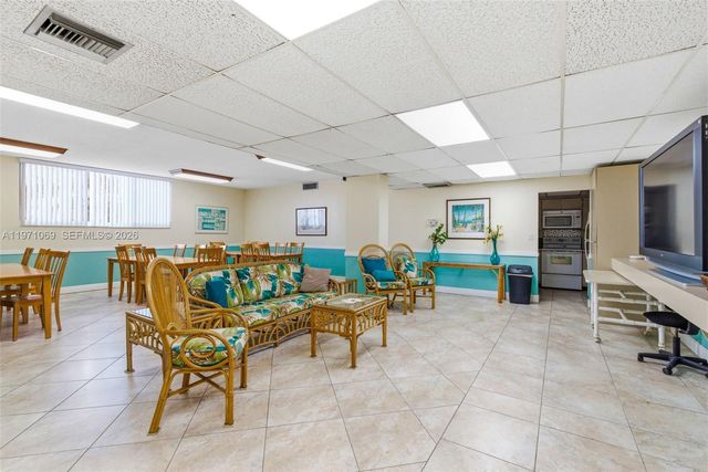 1601 S Ocean Dr 104, Hollywood, FL 33019