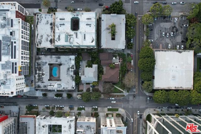 715 S Serrano Avenue, Los Angeles, CA 90005