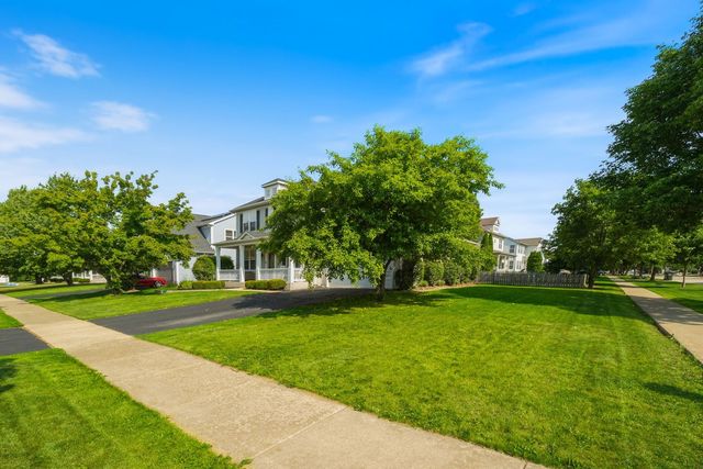 1616 Sutton Place, Bolingbrook, IL 60490