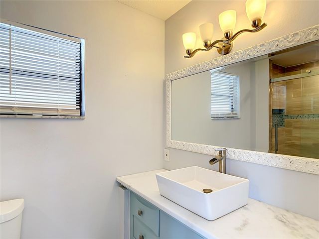 1716 LAKESIDE DRIVE 1714B, Venice, FL 34293