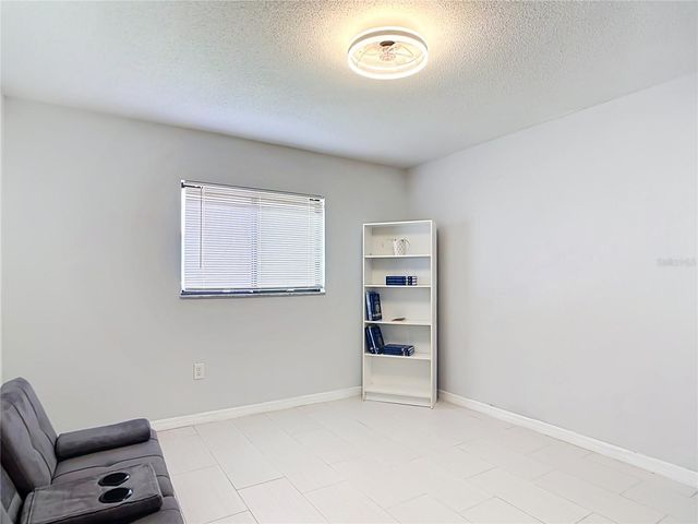 1716 LAKESIDE DRIVE 1714B, Venice, FL 34293