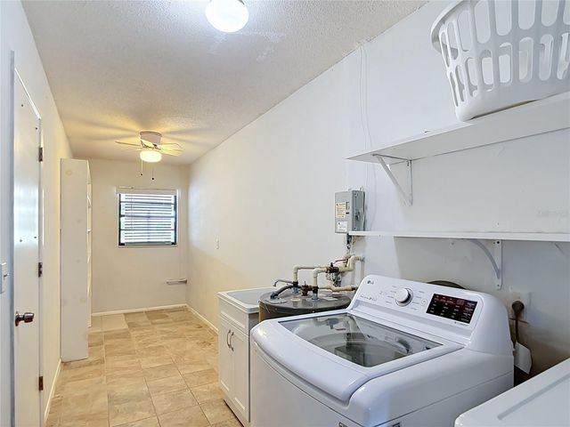 1716 LAKESIDE DRIVE 1714B, Venice, FL 34293