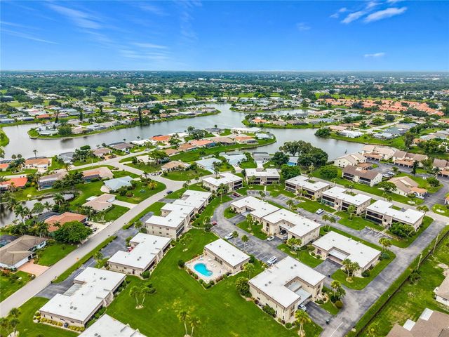 1716 LAKESIDE DRIVE 1714B, Venice, FL 34293