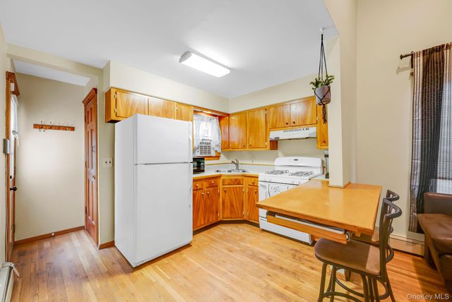 650 College Road, Farmingville, NY 11738