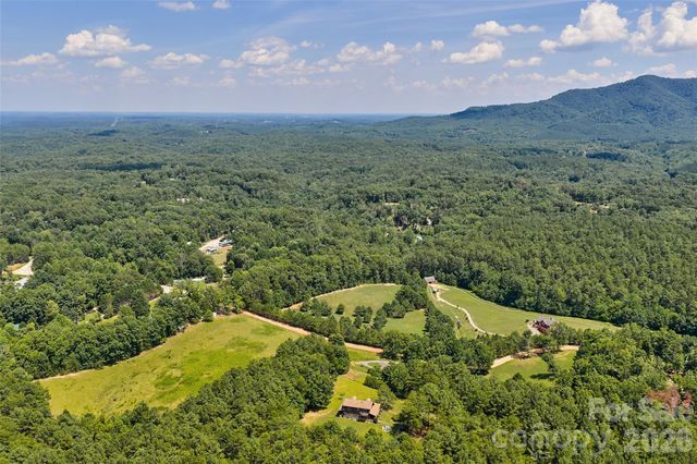 4551 Lake Adger Parkway, Mill Spring, NC 28756