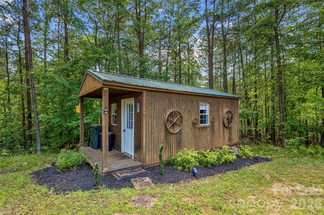 4551 Lake Adger Parkway, Mill Spring, NC 28756