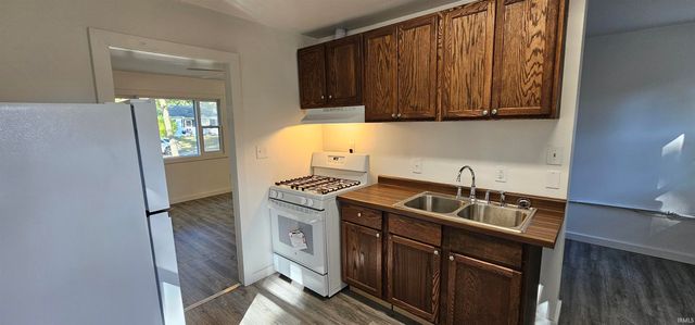 4423 Bowser Avenue, Fort Wayne, IN 46806