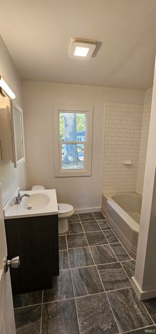 4423 Bowser Avenue, Fort Wayne, IN 46806