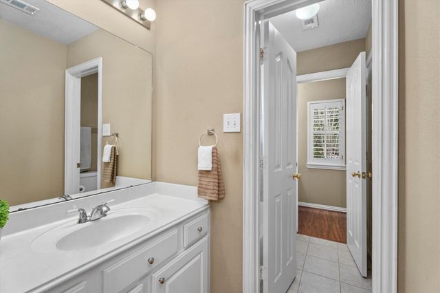 8324 Emerald Meadow Lane, Humble, TX 77396