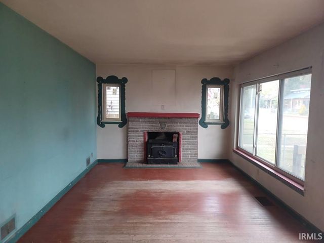 1031 E Mulberry Street, Evansville, IN 47714