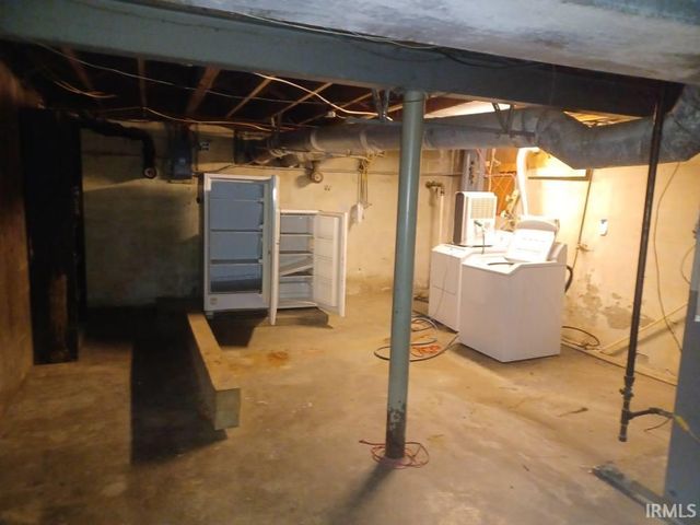 1031 E Mulberry Street, Evansville, IN 47714