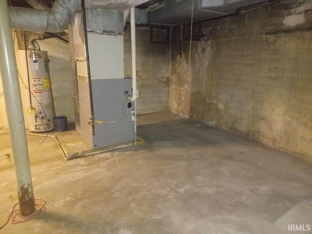 1031 E Mulberry Street, Evansville, IN 47714