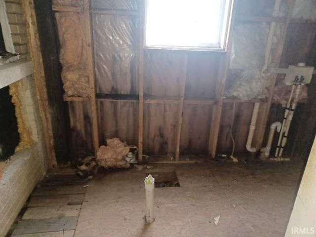 1031 E Mulberry Street, Evansville, IN 47714