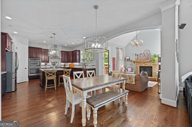2736 Glenkenchie Court NW, Acworth, GA 30101