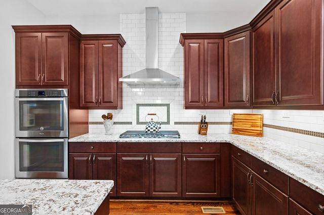 2736 Glenkenchie Court NW, Acworth, GA 30101
