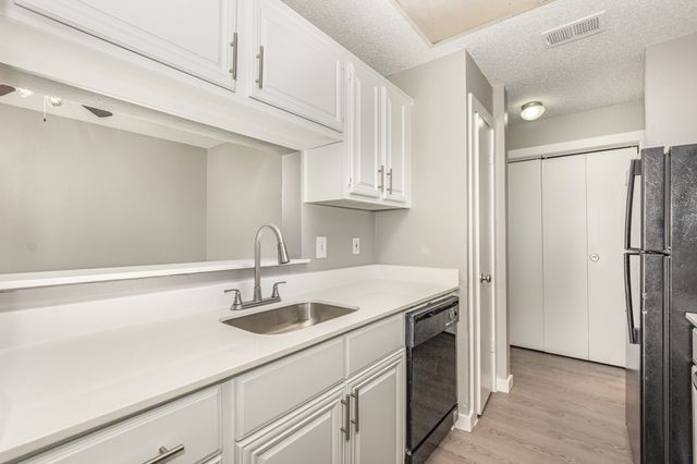 3649 W Northgate Drive 155, Irving, TX 75038