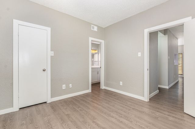 3649 W Northgate Drive 155, Irving, TX 75038