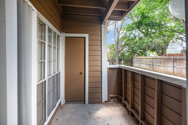 3649 W Northgate Drive 155, Irving, TX 75038