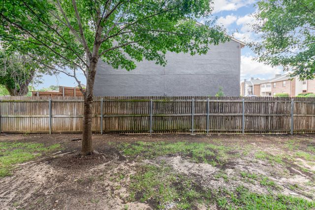 3649 W Northgate Drive 155, Irving, TX 75038