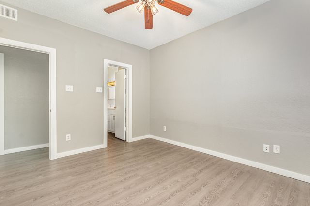 3649 W Northgate Drive 155, Irving, TX 75038