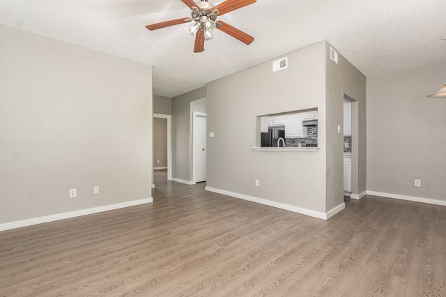 3649 W Northgate Drive 155, Irving, TX 75038