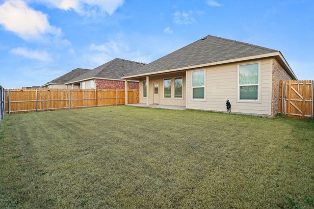 1016 Flameleaf Drive, Princeton, TX 75407