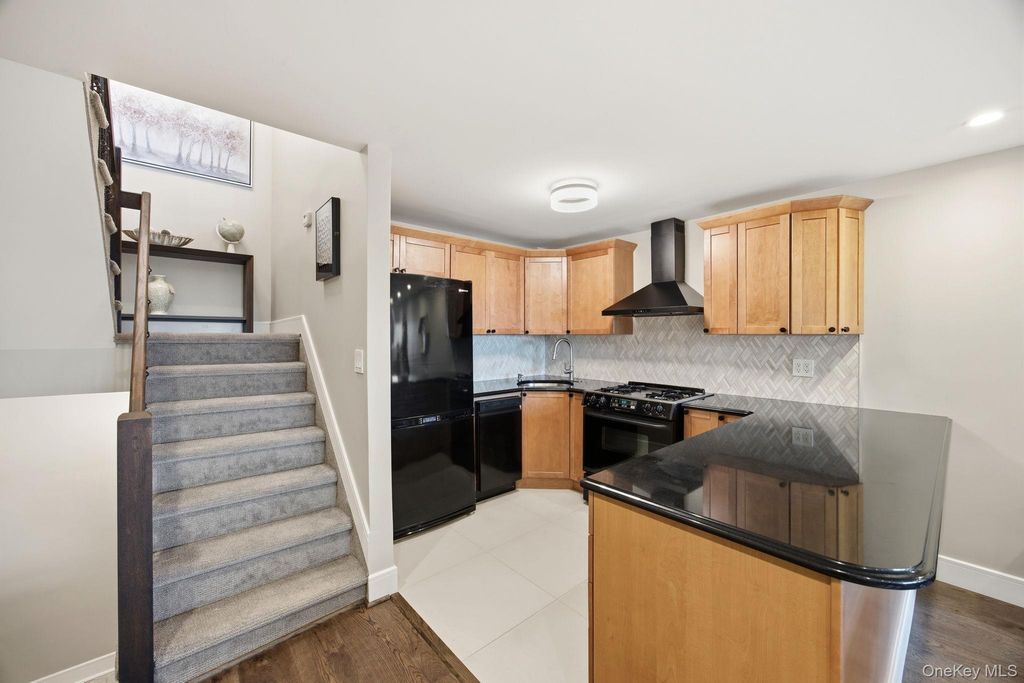 84-62 Austin Street C3, Kew Gardens, NY 11415 — photo 3