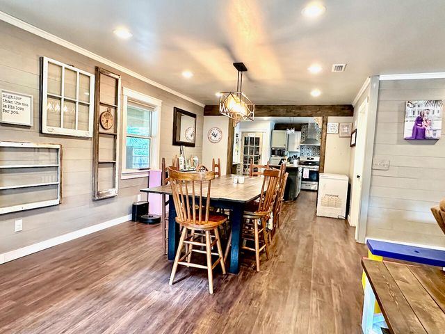 177 Twin Lakes Drive, Defuniak Springs, FL 32433