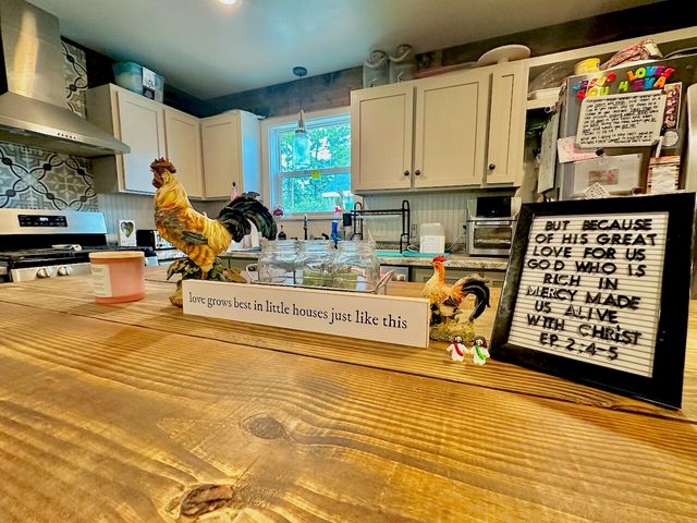 177 Twin Lakes Drive, Defuniak Springs, FL 32433