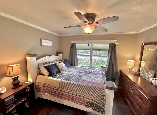 177 Twin Lakes Drive, Defuniak Springs, FL 32433