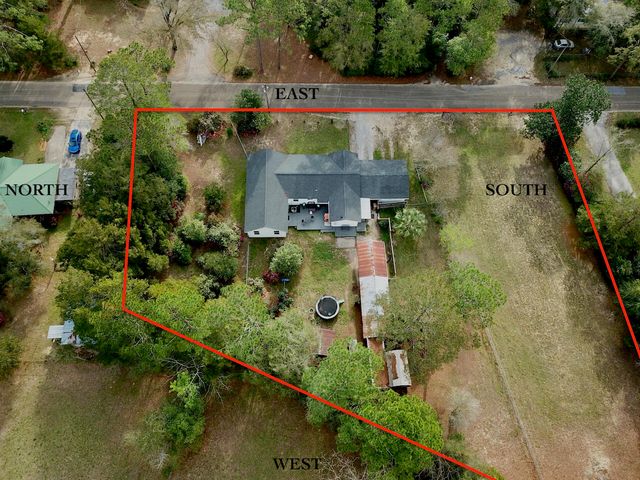 177 Twin Lakes Drive, Defuniak Springs, FL 32433