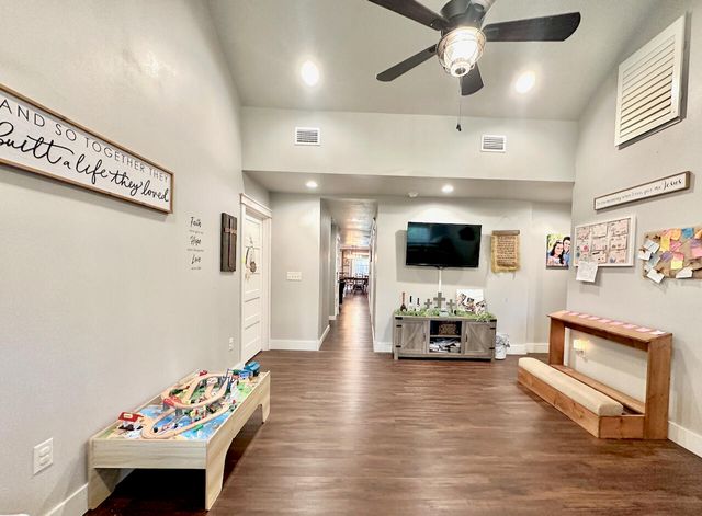 177 Twin Lakes Drive, Defuniak Springs, FL 32433