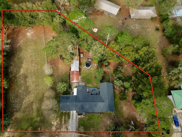 177 Twin Lakes Drive, Defuniak Springs, FL 32433