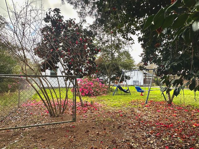 177 Twin Lakes Drive, Defuniak Springs, FL 32433