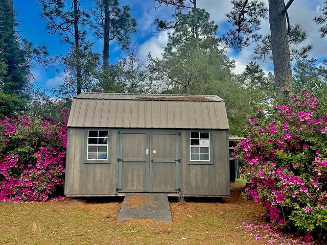 177 Twin Lakes Drive, Defuniak Springs, FL 32433