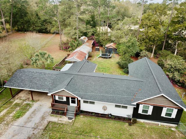 177 Twin Lakes Drive, Defuniak Springs, FL 32433
