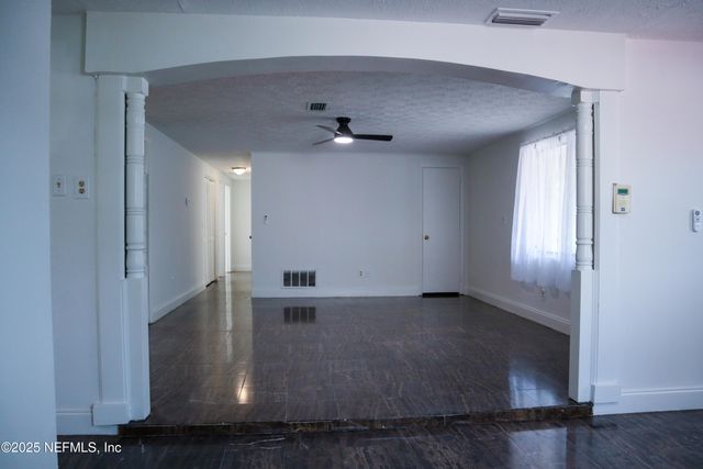 12004 INLAND Drive, Jacksonville, FL 32246