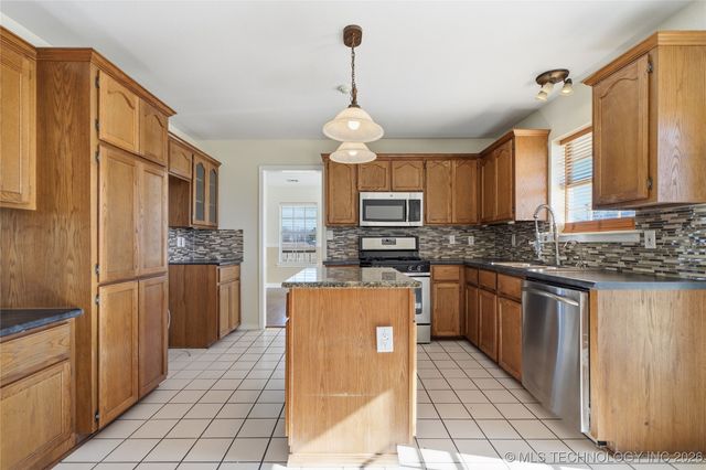 1750 W 103rd Street North, Sperry, OK 74073