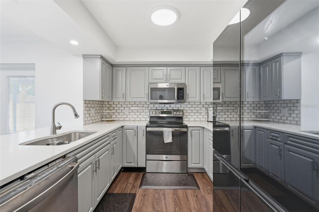 2314 LANDON TERRACE, Palm Harbor, FL 34683