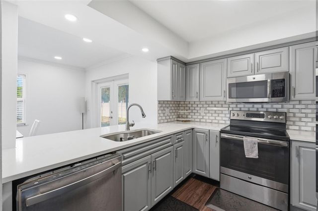 2314 LANDON TERRACE, Palm Harbor, FL 34683