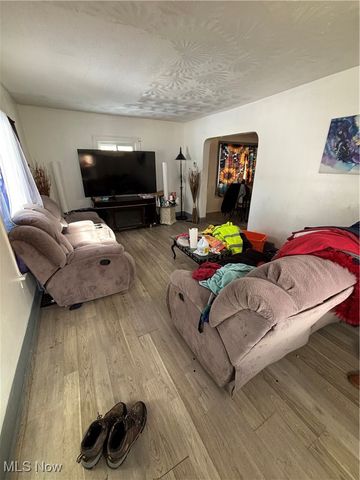 675 Hudson Avenue, Akron, OH 44306