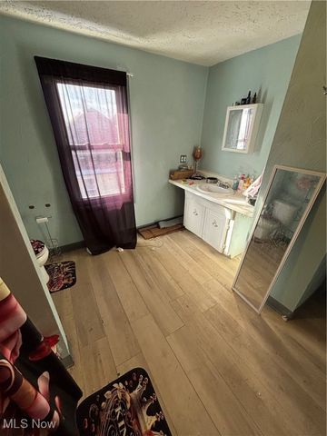 675 Hudson Avenue, Akron, OH 44306