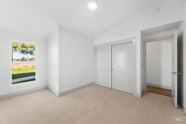 2141 W Beacon Light Rd, Eagle, ID 83616