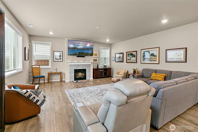 19121 129th Street E, Bonney Lake, WA 98391