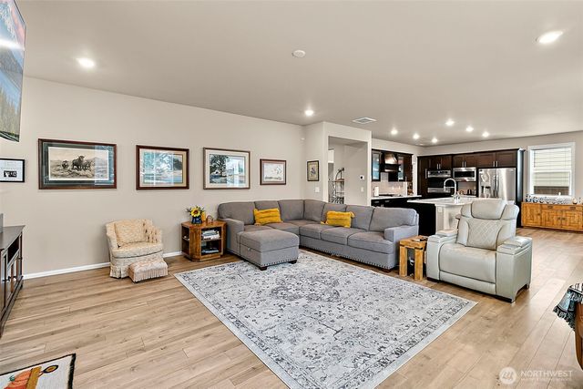 19121 129th Street E, Bonney Lake, WA 98391