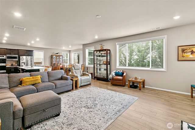 19121 129th Street E, Bonney Lake, WA 98391