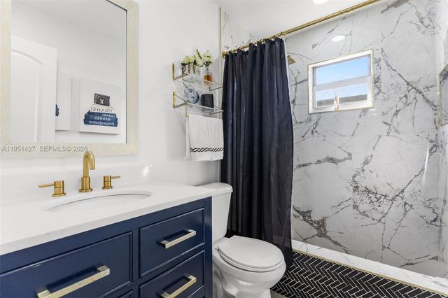 1018 S C St, Lake Worth, FL 33460