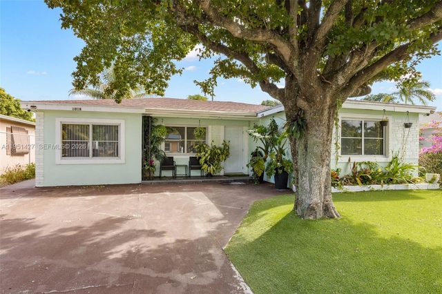 1018 S C St, Lake Worth, FL 33460