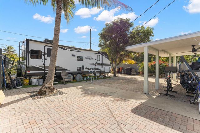 1018 S C St, Lake Worth, FL 33460