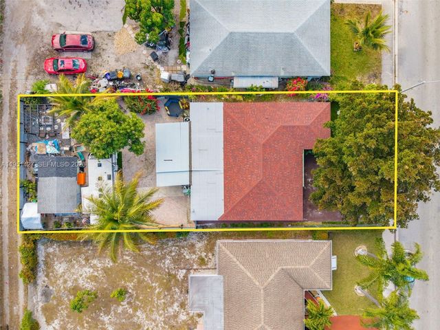 1018 S C St, Lake Worth, FL 33460